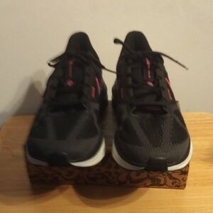 Men's Nike Black and Pink Sneakers Size 11